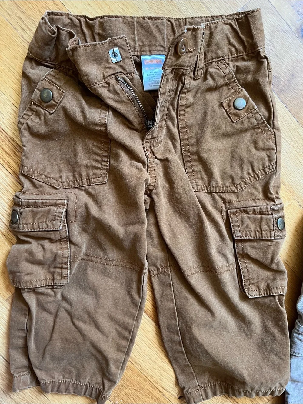 (Lot of 6) Gymboree size 18-24 months, 100% Cotton Vests, Pants, Shirt